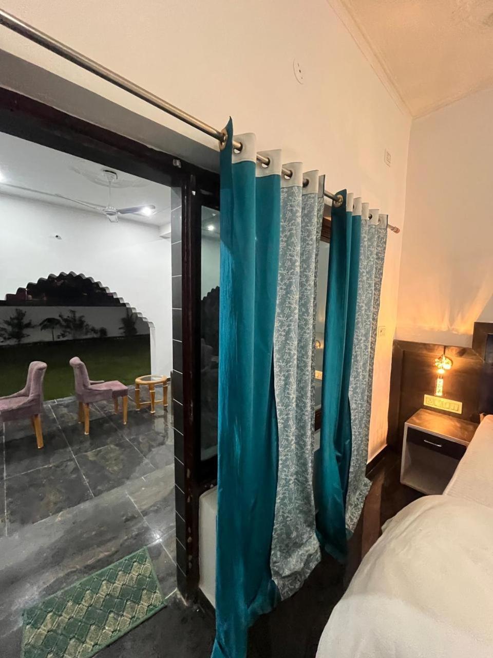 קג'ורהו La Calma Homestay מראה חיצוני תמונה