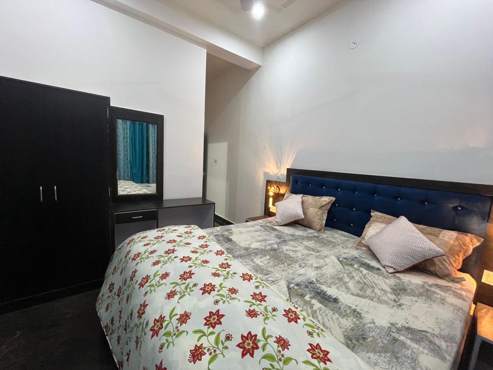 קג'ורהו La Calma Homestay מראה חיצוני תמונה