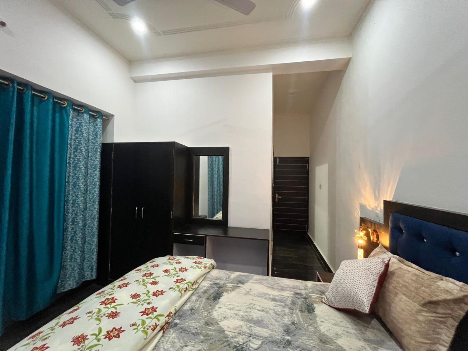 קג'ורהו La Calma Homestay מראה חיצוני תמונה