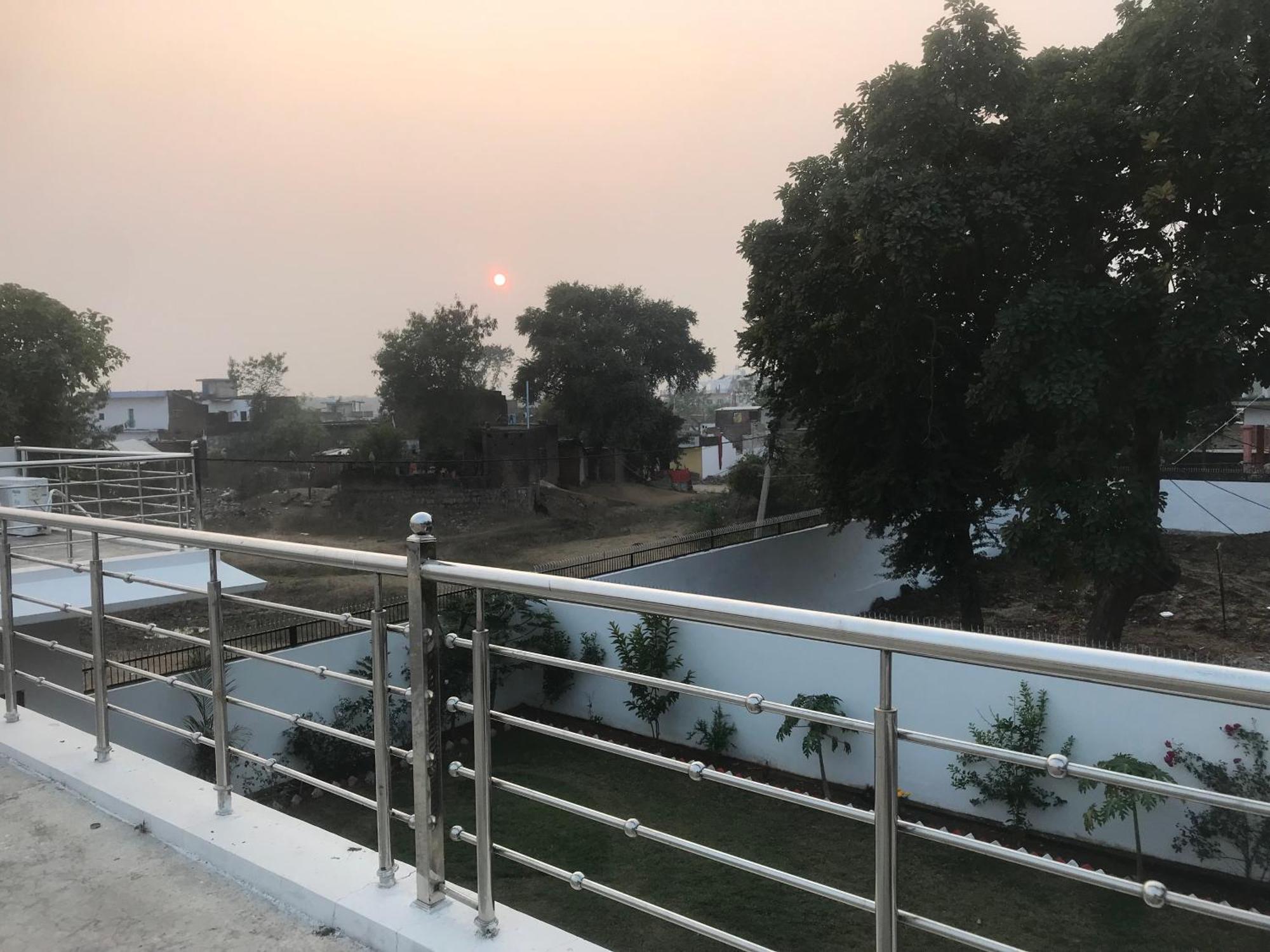 קג'ורהו La Calma Homestay מראה חיצוני תמונה